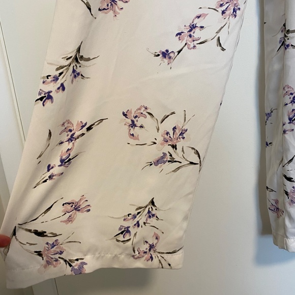 Floral Wide Leg Pants - Picture 3 of 3